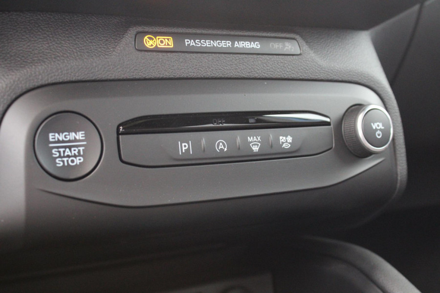Ford Focus 1.0 EcoBoost 155 PK Hybrid ST Line X AUTOMAAT | Panoramadak | Camera | Winterpack | Adaptieve Cruise Control | BLIS |