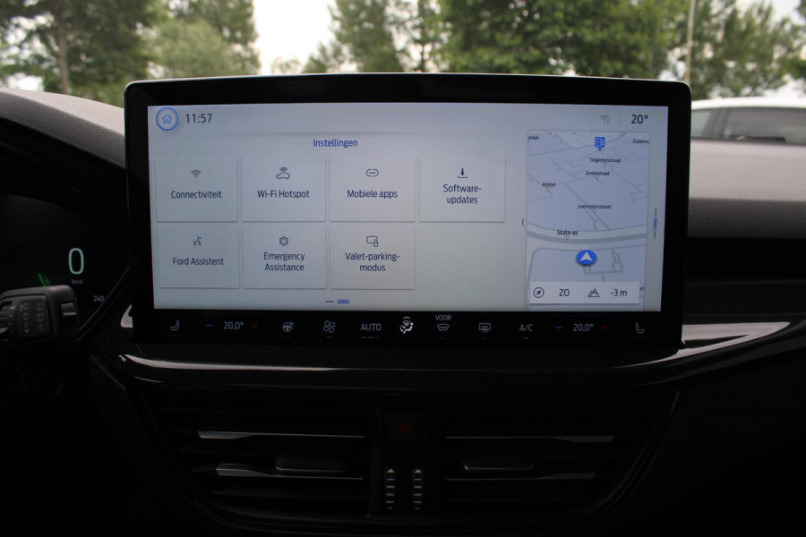 Ford Focus 1.0 EcoBoost 155 PK Hybrid ST Line X AUTOMAAT | Panoramadak | Camera | Winterpack | Adaptieve Cruise Control | BLIS |