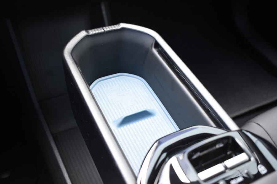Volvo EX30 272PK Single Motor Extended Range Plus 69 kWh / Adaptive Cruise control / Climate Pack / Achteruitrijcamera / Elektrische achterklep / Harman Kardon / Parkeersensoren V+A