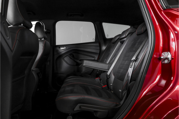 Ford Kuga 1.5 EcoBoost ST Line 150 PK | Cruise | Elek. Trekhaak | Winterpakket | PDC | Camera | NAV + App. Connect | ECC | Elek. Klep | LM 19" |