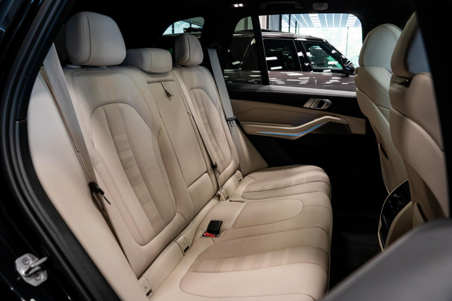 BMW X5 xDrive45e High Executive *M-Sport / Panorama / HUD / Surround-View / Laserverlichting / Keyless / Memory*