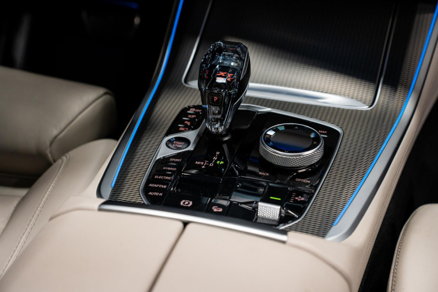 BMW X5 xDrive45e High Executive *M-Sport / Panorama / HUD / Surround-View / Laserverlichting / Keyless / Memory*