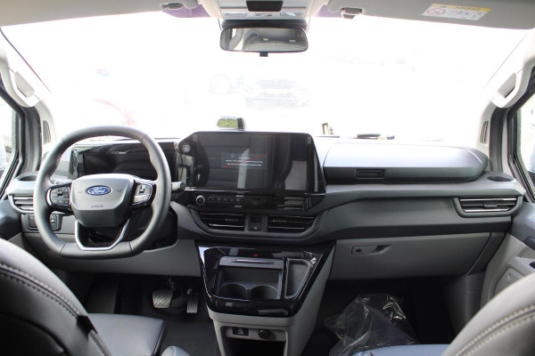 Ford Transit Custom 320 2.5 PHEV L2H1 Grey Platinum DC | Ruime Voorraad! | Dubbele Cabine Of Gesloten Bestel | Rijklaar | Ford Voorraad | Dubbele zijschuifdeur | Dual-zone automatische airconditioning | Privacy glass | Groot middenconsole | Trekhaakvoorbereiding | Centrale dubbele vergrendeling | Driver Assistent Pack Ultimate | Verwarmbaar stuurwiel | 2 AGM accus | PHEV 1-fase oplaadkabel 10m | Vehicle Integration System