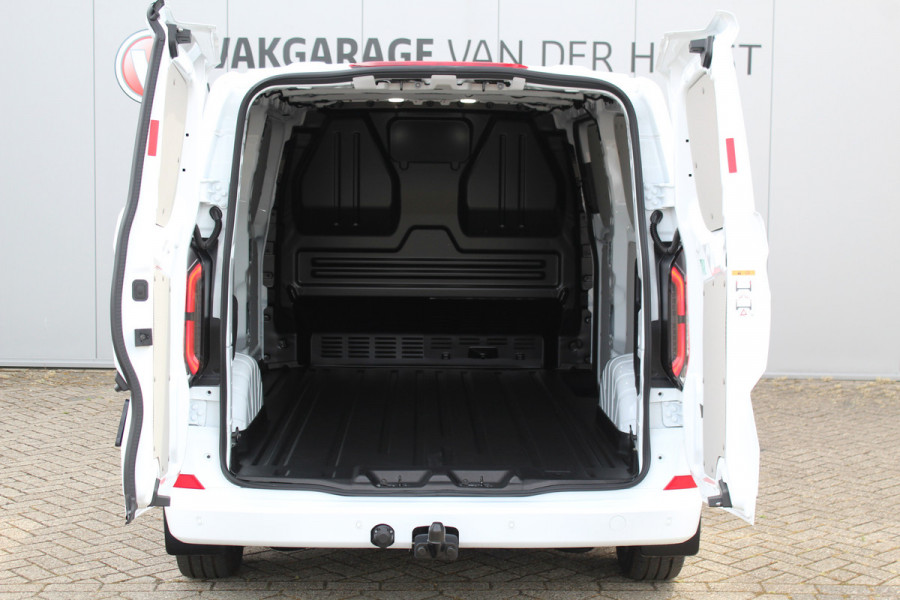 Ford E-Transit Custom ELEKTRISCH 320 L2H1 Limited 65 kWh 218 pk Meerprijs 17" lichtmetalen wielen €. 1.500,- Autm. airco, stoel-, spiegel- en voorraamverw., camera, trekhaak, cruise cntrl, navigatie by Apple Carplay/ Android auto, telefoonvoorb., LED verl. etc.