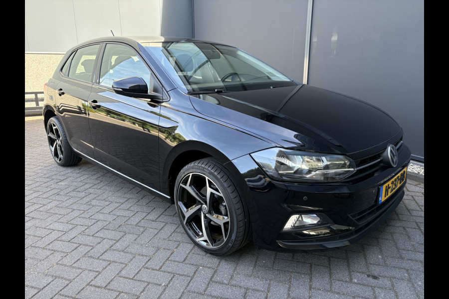 Volkswagen Polo 1.0 TSI Comfortline Airco - Navigatie - Cruise control - Bluetooth - Licht metalen velgen 17 inch - Elektrische ramen - Mistlampen - Radio - Stuur multifunctioneel - - Start/stop systeem - Led verlichting