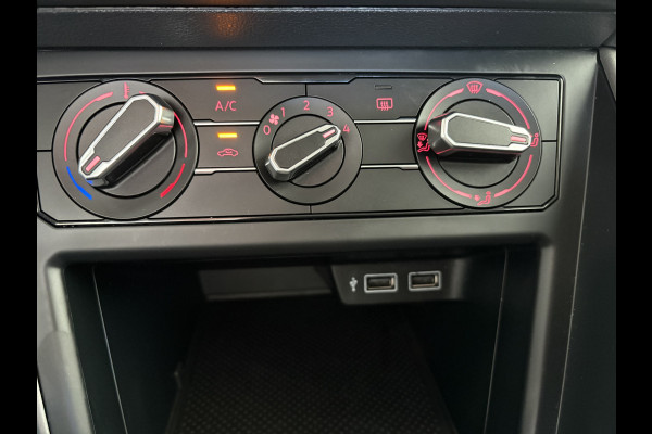 Volkswagen Polo 1.0 TSI Comfortline Airco - Navigatie - Cruise control - Bluetooth - Licht metalen velgen 17 inch - Elektrische ramen - Mistlampen - Radio - Stuur multifunctioneel - - Start/stop systeem - Led verlichting