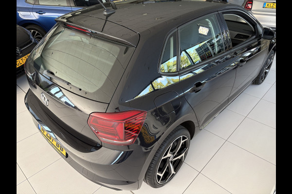 Volkswagen Polo 1.0 TSI Comfortline Airco - Navigatie - Cruise control - Bluetooth - Licht metalen velgen 17 inch - Elektrische ramen - Mistlampen - Radio - Stuur multifunctioneel - - Start/stop systeem - Led verlichting