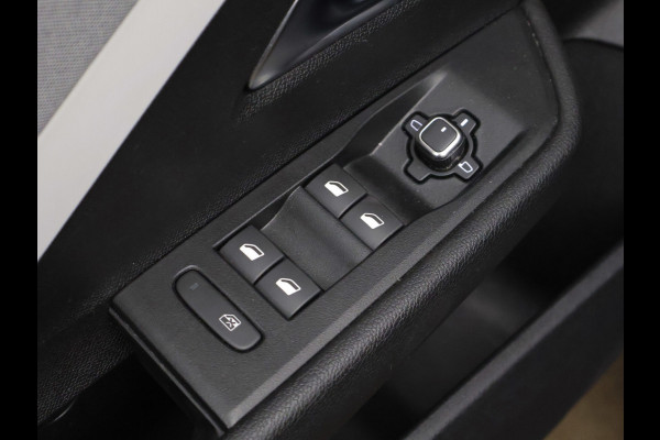 Opel Astra 1.2 Edition Sport (APPLE CARPLAY,NAVI,DIGITAL COCKPIT,PDC,CLIMATE,CRUISE,LED,SPORTSTOELEN,LM VELGEN,NETTE STAAT)
