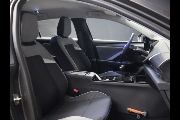 Opel Astra 1.2 Edition Sport (APPLE CARPLAY,NAVI,DIGITAL COCKPIT,PDC,CLIMATE,CRUISE,LED,SPORTSTOELEN,LM VELGEN,NETTE STAAT)