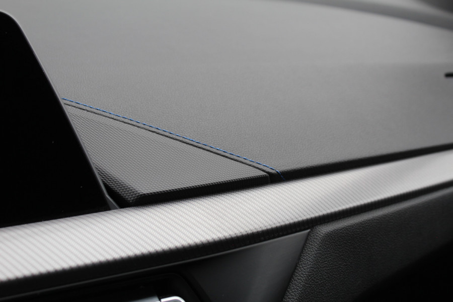 BMW 1-serie 118i Business Edition | M-Sport | Origin NL | Camera | Trekhaak | Navigatie