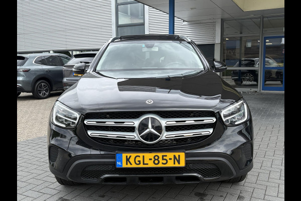 Mercedes-Benz GLC 300e 4MATIC 320pk | Plug-in Hybride | PHEV | Panoramadak | Achteruitrijcamera | Adaptive cruise control