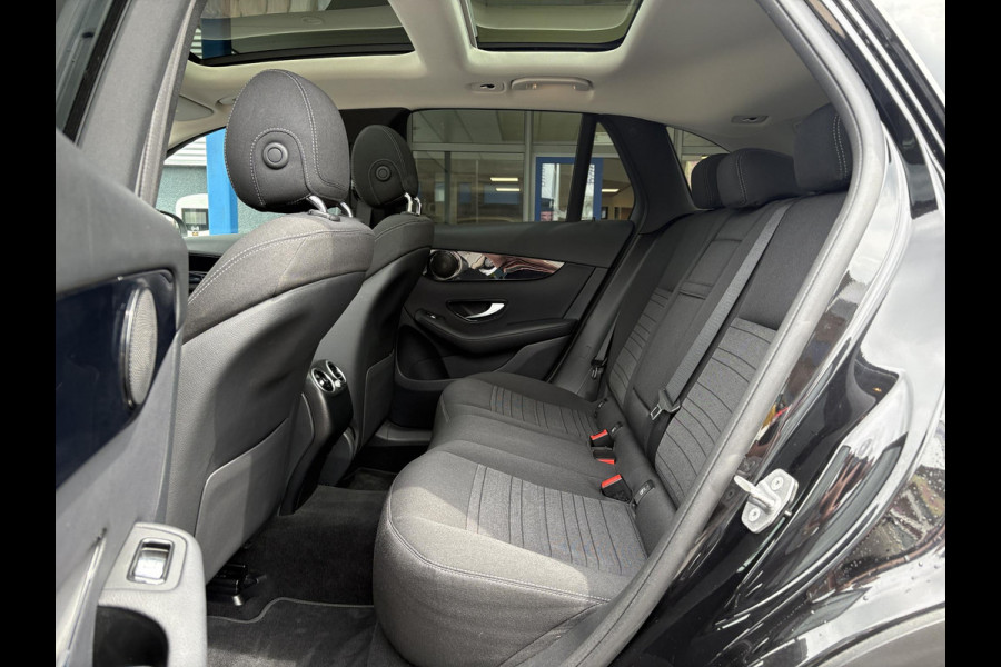 Mercedes-Benz GLC 300e 4MATIC 320pk | Plug-in Hybride | PHEV | Panoramadak | Achteruitrijcamera | Adaptive cruise control