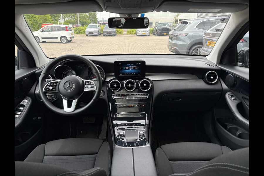Mercedes-Benz GLC 300e 4MATIC 320pk | Plug-in Hybride | PHEV | Panoramadak | Achteruitrijcamera | Adaptive cruise control