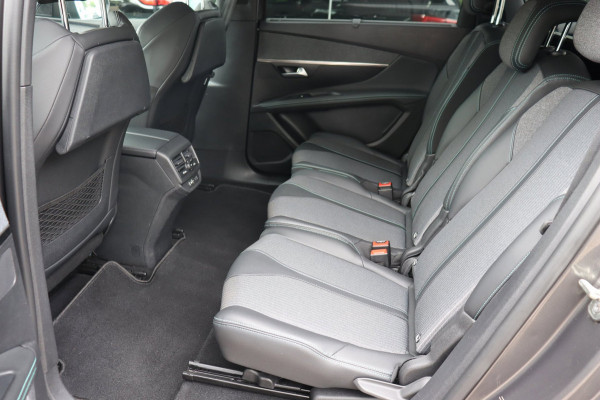 Peugeot 5008 1.2 PureTech Blue Lease Allure org.NL trekhaak camera's el.klep stoel.verw Carplay LED