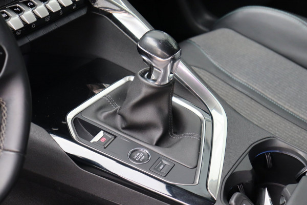 Peugeot 5008 1.2 PureTech Blue Lease Allure org.NL trekhaak camera's el.klep stoel.verw Carplay LED