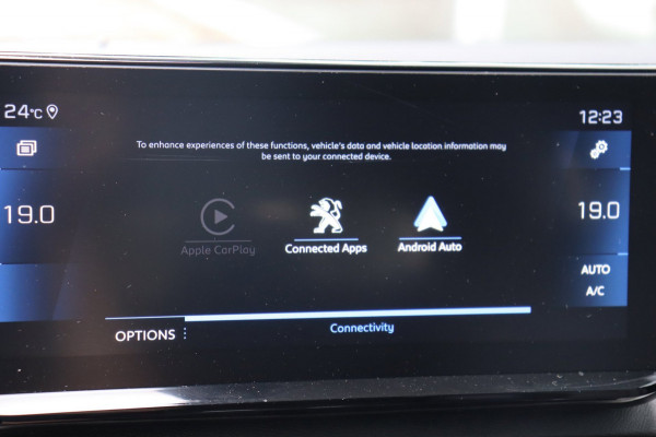 Peugeot 5008 1.2 PureTech Blue Lease Allure org.NL trekhaak camera's el.klep stoel.verw Carplay LED