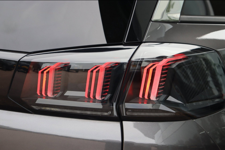 Peugeot 5008 1.2 PureTech Blue Lease Allure org.NL trekhaak camera's el.klep stoel.verw Carplay LED