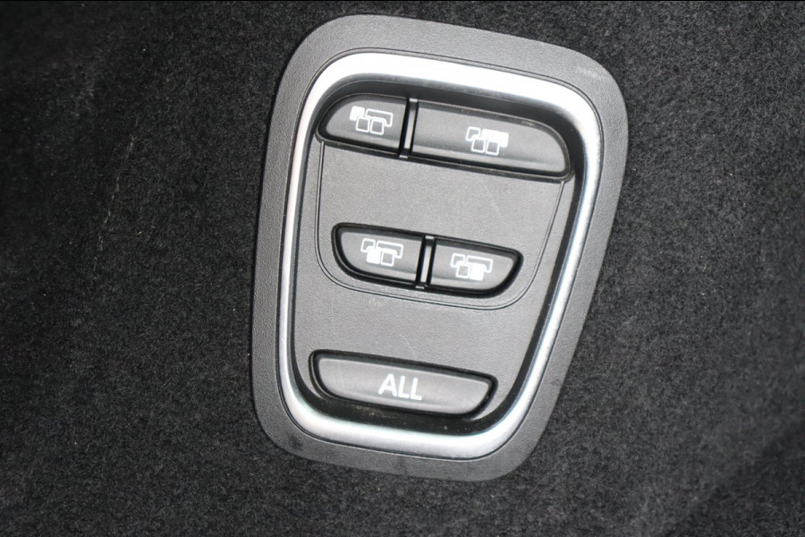Renault Grand Scénic 1.3 TCe Intens 7p. Black Edtion trekhaak Bose stoel.verw Camera