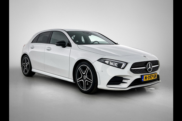 Mercedes-Benz A-Klasse 180 Business Solution AMG Lichtmetalen velgen | Navigatie | MBUX wide screen | Parking support | Inclusief 24 maanden MB Certified garantie voor Europa.