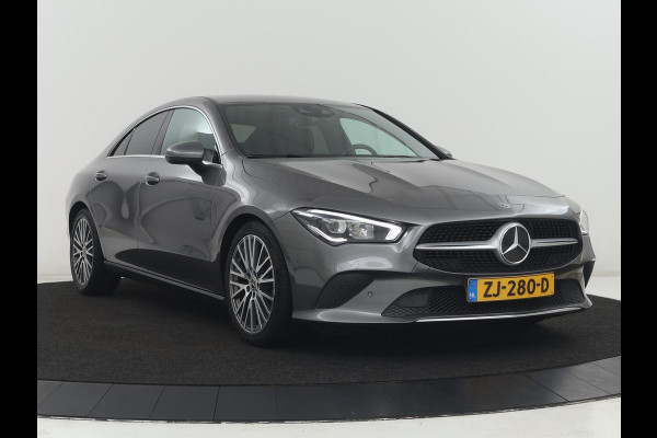 Mercedes-Benz CLA-Klasse 180 Business Solution Progressive | Stoelverwarming | Carplay | Sfeerverlichting | Half leder | Camera | Navigatie | Widescreen | Full LED | Park Assist | DAB | 18'' velgen | Cruise control