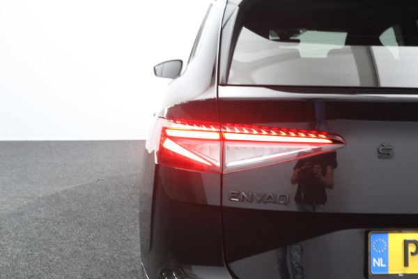 Škoda ENYAQ iV 60 KWH 180 PK Sportline, SOH 92 %, Panoramadak, Trekhaak