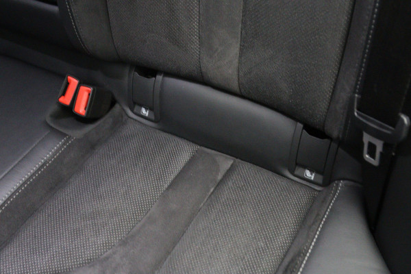 Škoda ENYAQ iV 60 KWH 180 PK Sportline, SOH 92 %, Panoramadak, Trekhaak