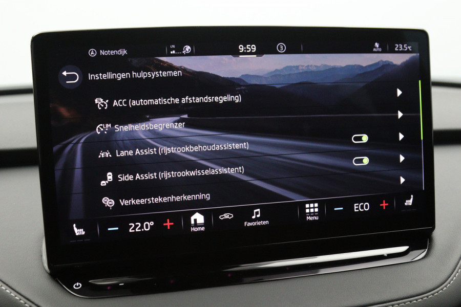 Škoda ENYAQ iV 60 KWH 180 PK Sportline, SOH 92 %, Panoramadak, Trekhaak