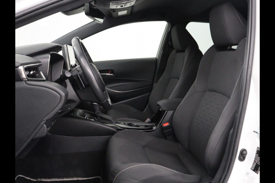 Toyota Corolla 2.0 Hybrid First Edition | Stoel & stuurverwarming | Navigatie | Carplay | Adaptive cruise | Full LED | Camera | Climate control | Bluetooth