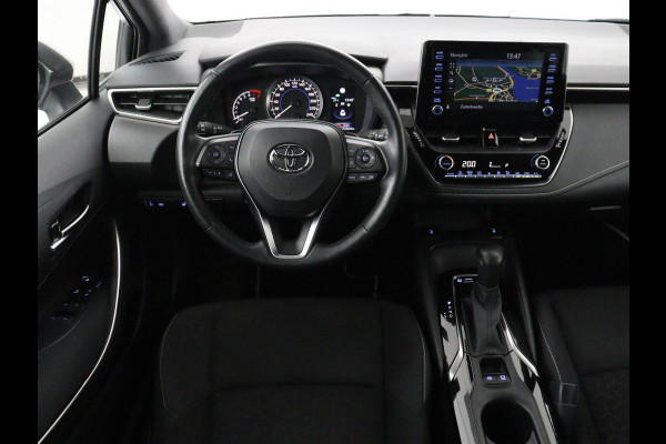 Toyota Corolla 2.0 Hybrid First Edition | Stoel & stuurverwarming | Navigatie | Carplay | Adaptive cruise | Full LED | Camera | Climate control | Bluetooth