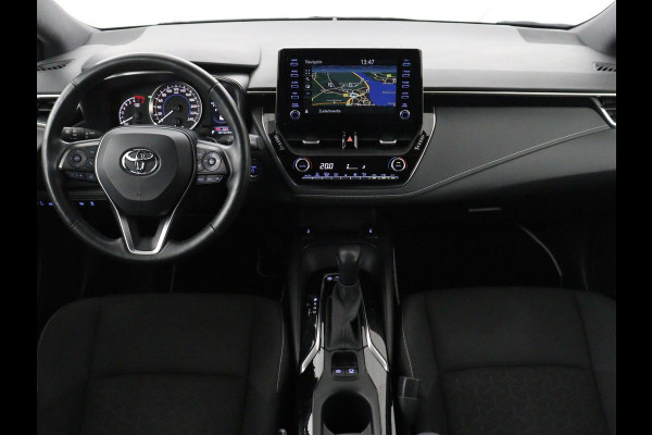 Toyota Corolla 2.0 Hybrid First Edition | Stoel & stuurverwarming | Navigatie | Carplay | Adaptive cruise | Full LED | Camera | Climate control | Bluetooth