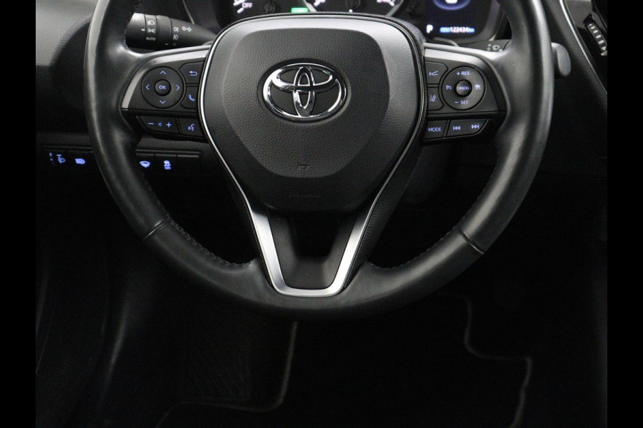 Toyota Corolla 2.0 Hybrid First Edition | Stoel & stuurverwarming | Navigatie | Carplay | Adaptive cruise | Full LED | Camera | Climate control | Bluetooth