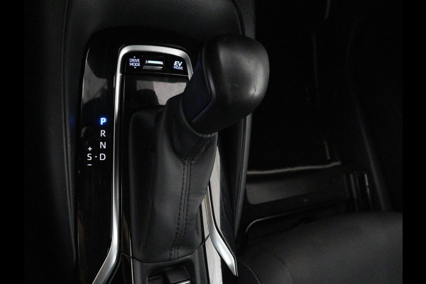 Toyota Corolla 2.0 Hybrid First Edition | Stoel & stuurverwarming | Navigatie | Carplay | Adaptive cruise | Full LED | Camera | Climate control | Bluetooth
