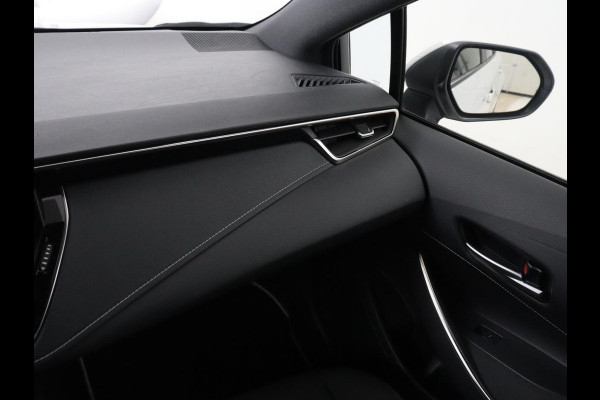 Toyota Corolla 2.0 Hybrid First Edition | Stoel & stuurverwarming | Navigatie | Carplay | Adaptive cruise | Full LED | Camera | Climate control | Bluetooth