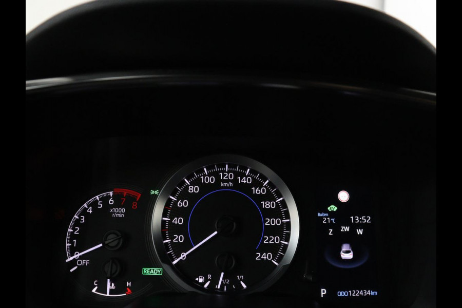 Toyota Corolla 2.0 Hybrid First Edition | Stoel & stuurverwarming | Navigatie | Carplay | Adaptive cruise | Full LED | Camera | Climate control | Bluetooth