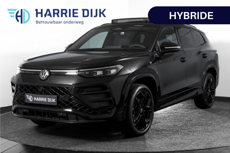 Volkswagen Tayron 1.5 eHybrid R-Line Edition | Black Style | 15 inch Navi | Elek. Trekhaak | IQ Light | HUD | S/K-Panodak | Dig. Cockpit | Adapt. Cruise | Stoel-+Stuurverw. | 360 Camera | NAV + App. Connect | ECC | Elek. Klep | LM 20" | 9294