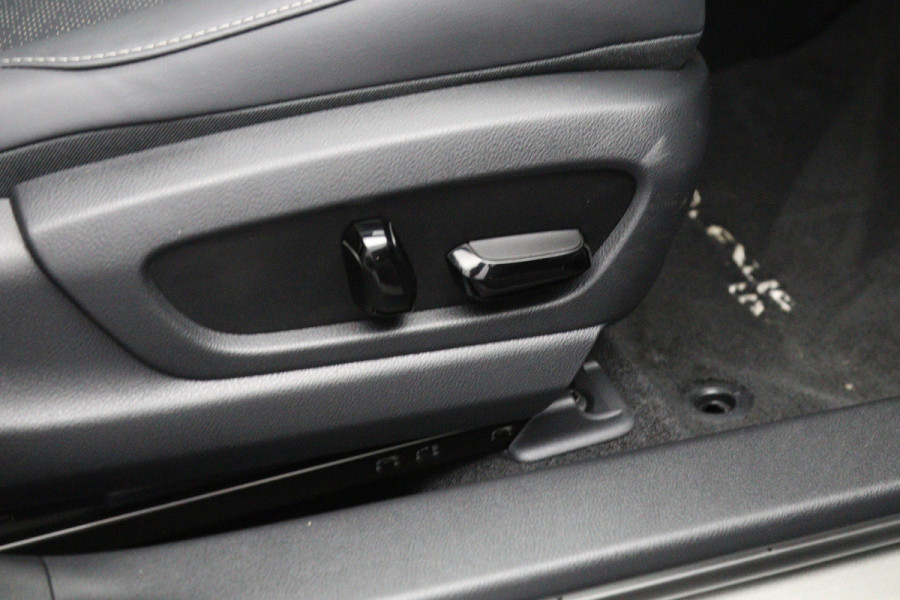 Lexus UX 250h 184 PK Comfort Line, Carplay, Adap. Cruise Control, Camera