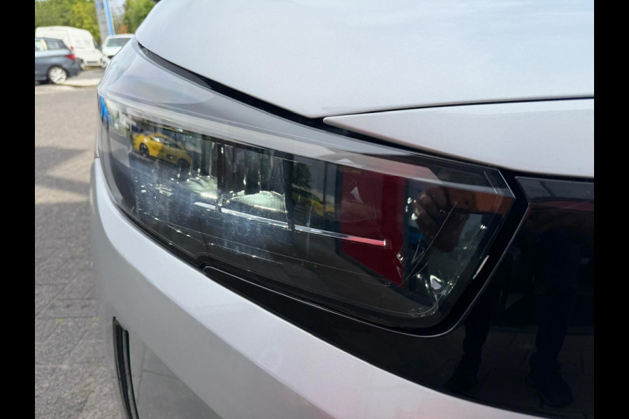 Opel Corsa 1.2 Turbo Hybrid | LED | Camera | Parksens | Carplay | Dode hoek sensor | Two Tone |