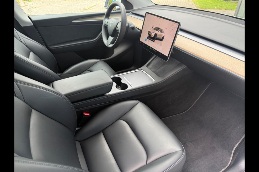 Tesla Model Y RWD 58 kWh - Navi - Leder - Panoramadak - Org.NL