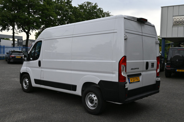 Fiat Ducato L2H2 2.2 MultiJet 140 pk 3.5t Camera, Cruise control, 270 Graden deuren