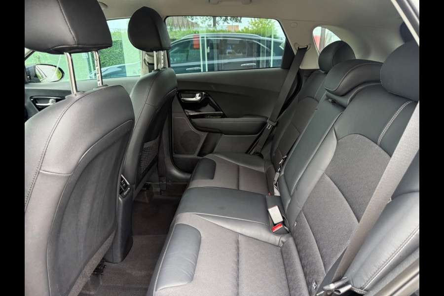 Kia Niro 1.6 GDi Hybrid DynamicPlusLine - Navi - Trekhaak - Winterpakket - Org.NL