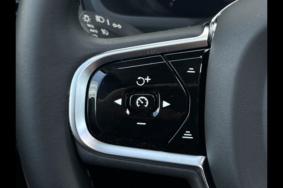 Volvo XC90 2.0 T8 Plug-in hybrid AWD Ultra Dark | Pano | Leder Pack | HUD | Trekhaak | Harman Kardon | 360 Camera