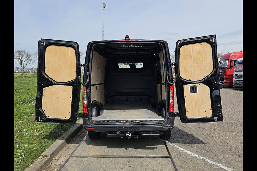 Mercedes-Benz Sprinter 316 L1H1 Trekhaak Navi Mbux Camera 3 Zits Airco Euro6 163 PK!