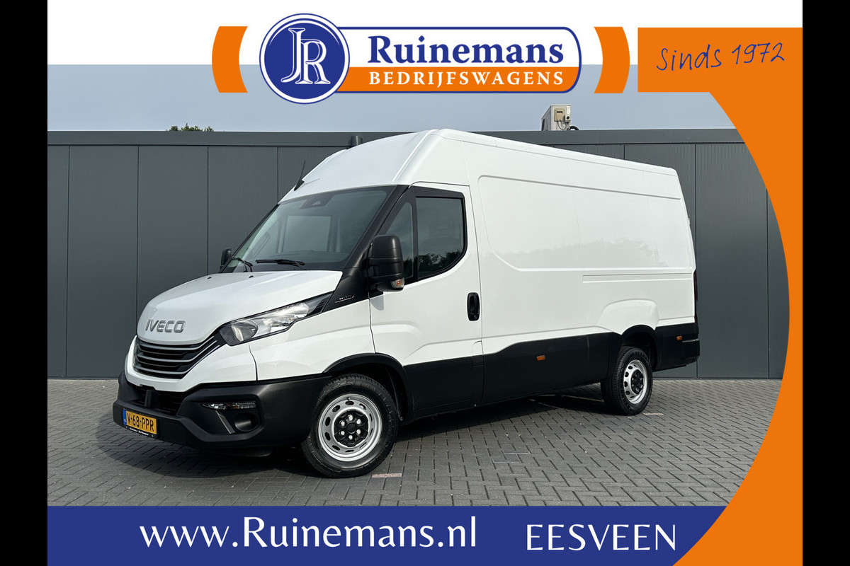 Iveco Daily 35S14 2.3D FACELIFT / L2H2 / ** 28.436 KM ** / TREKHAAK / 3.500 KG AHG / 270 ACHTERDEUREN / ECC AIRCO / APPLE CARPLAY / 3 ZITS