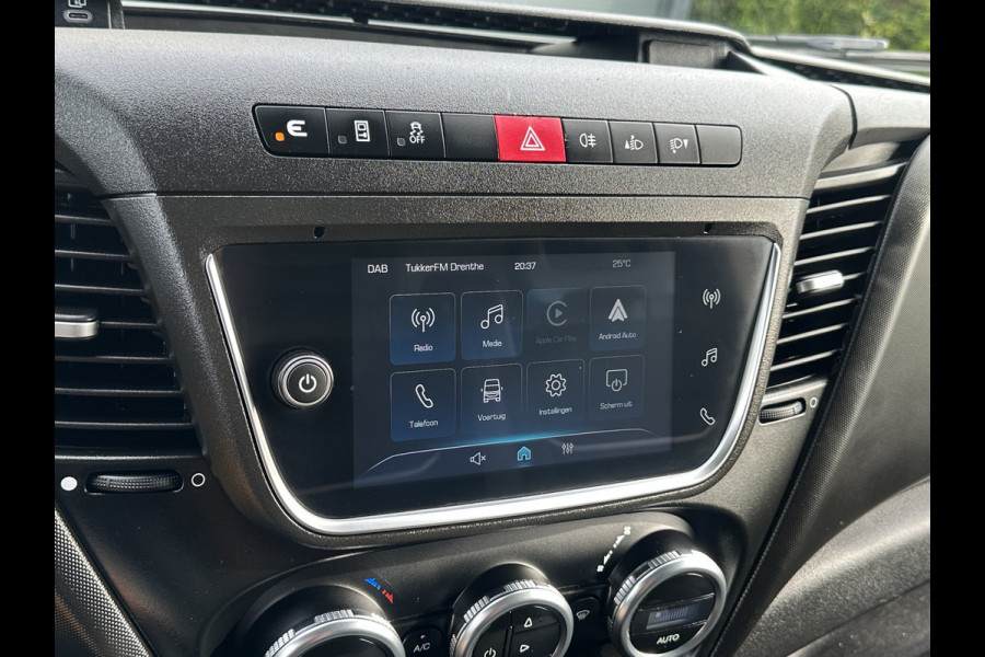 Iveco Daily 35S14 2.3D FACELIFT / L2H2 / ** 28.436 KM ** / TREKHAAK / 3.500 KG AHG / 270 ACHTERDEUREN / ECC AIRCO / APPLE CARPLAY / 3 ZITS