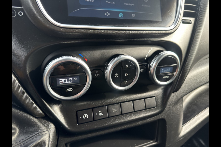 Iveco Daily 35S14 2.3D FACELIFT / L2H2 / ** 28.436 KM ** / TREKHAAK / 3.500 KG AHG / 270 ACHTERDEUREN / ECC AIRCO / APPLE CARPLAY / 3 ZITS