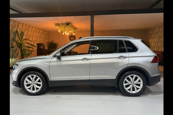 Volkswagen Tiguan 1.4 TSI ACT SOUND Comfortline Business|Pano|ACC|CarPlay|Camera|Blind Spot|Elektr. Achterklep|Rijklaar