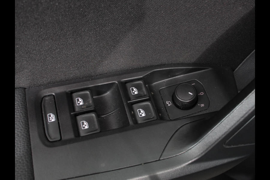 Seat Ibiza 1.0 EcoTSI 110pk Automaat FR Climate Control Adaptieve cruise control LED Keyless Parkeersensoren Verwarmde voorstoelen Achteruitrij Camera Apple Carplay/ Android Auto