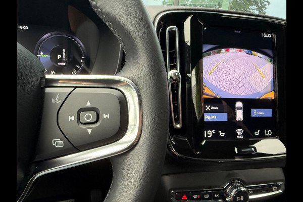 Volvo XC40 1.5 T4 Plug-in hybrid Plus Bright - Automaat - Navi - All Seasons - Climate