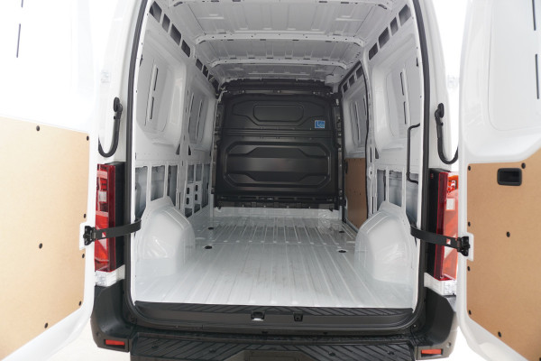 Renault Master E-Tech T35 L2H2 Advance long range 87 kWh 143PK Automaat Climate | Navi | Cruise | Camera
