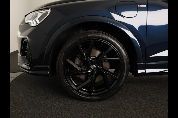 Audi Q3 Sportback 45 TFSI e S Edition 245 pk S-tronic | Navigatie | Panoramadak | Parkeersensoren | Adaptieve cruise control | S-Line